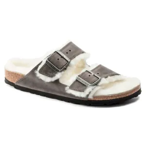 Women's Arizona Shearling Sandal In Iron Suede